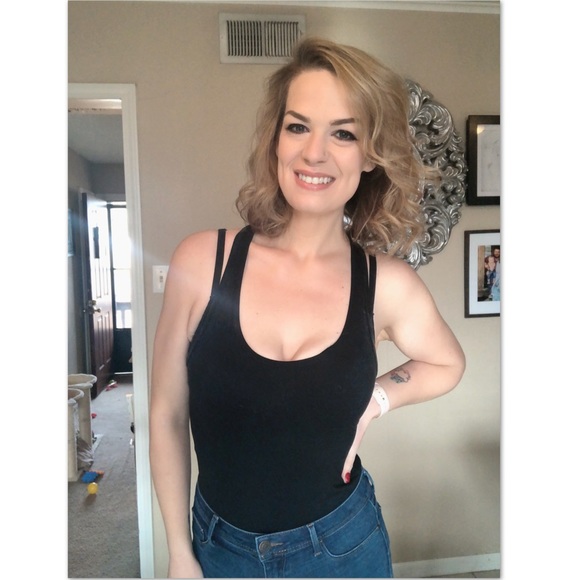 Meet your Posher, Haley - Picture 1 of 1